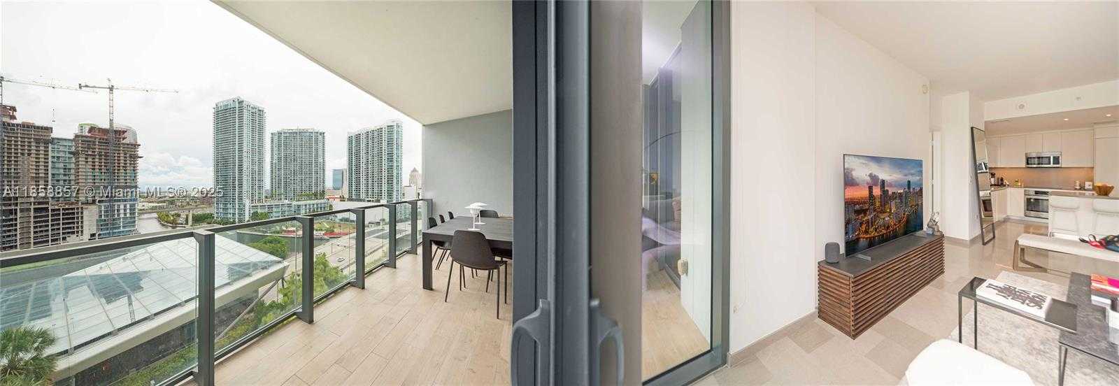 Small Image of 68 SOUTH EAST 6TH ST #1008, Miami Number 22