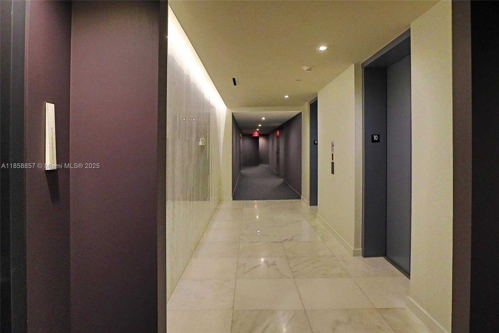 Small Image of 68 SOUTH EAST 6TH ST #1008, Miami Number 34