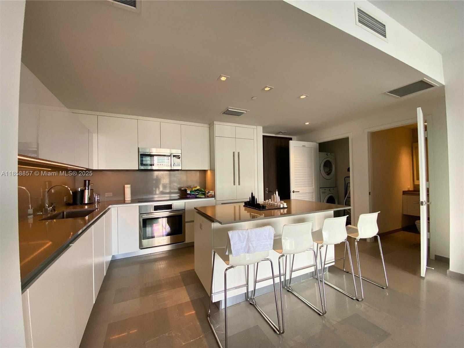Small Image of 68 SOUTH EAST 6TH ST #1008, Miami Number 5