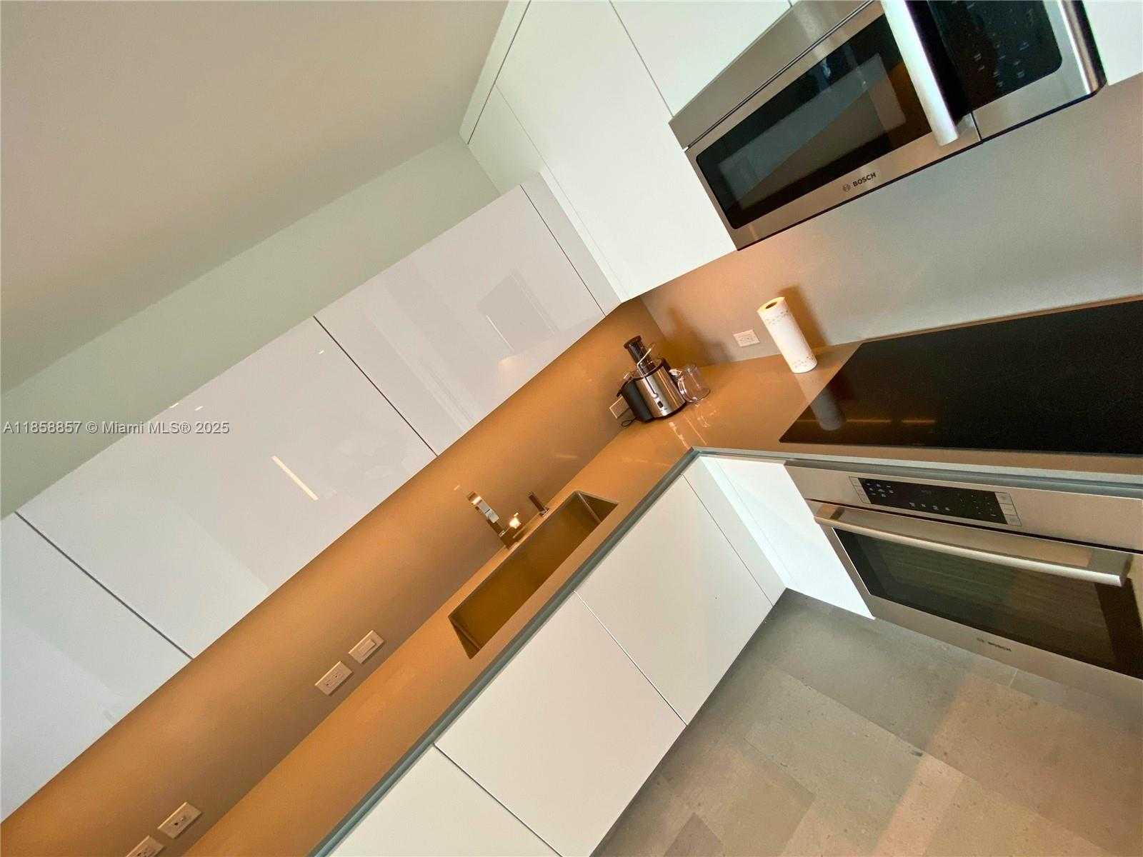 Small Image of 68 SOUTH EAST 6TH ST #1008, Miami Number 7