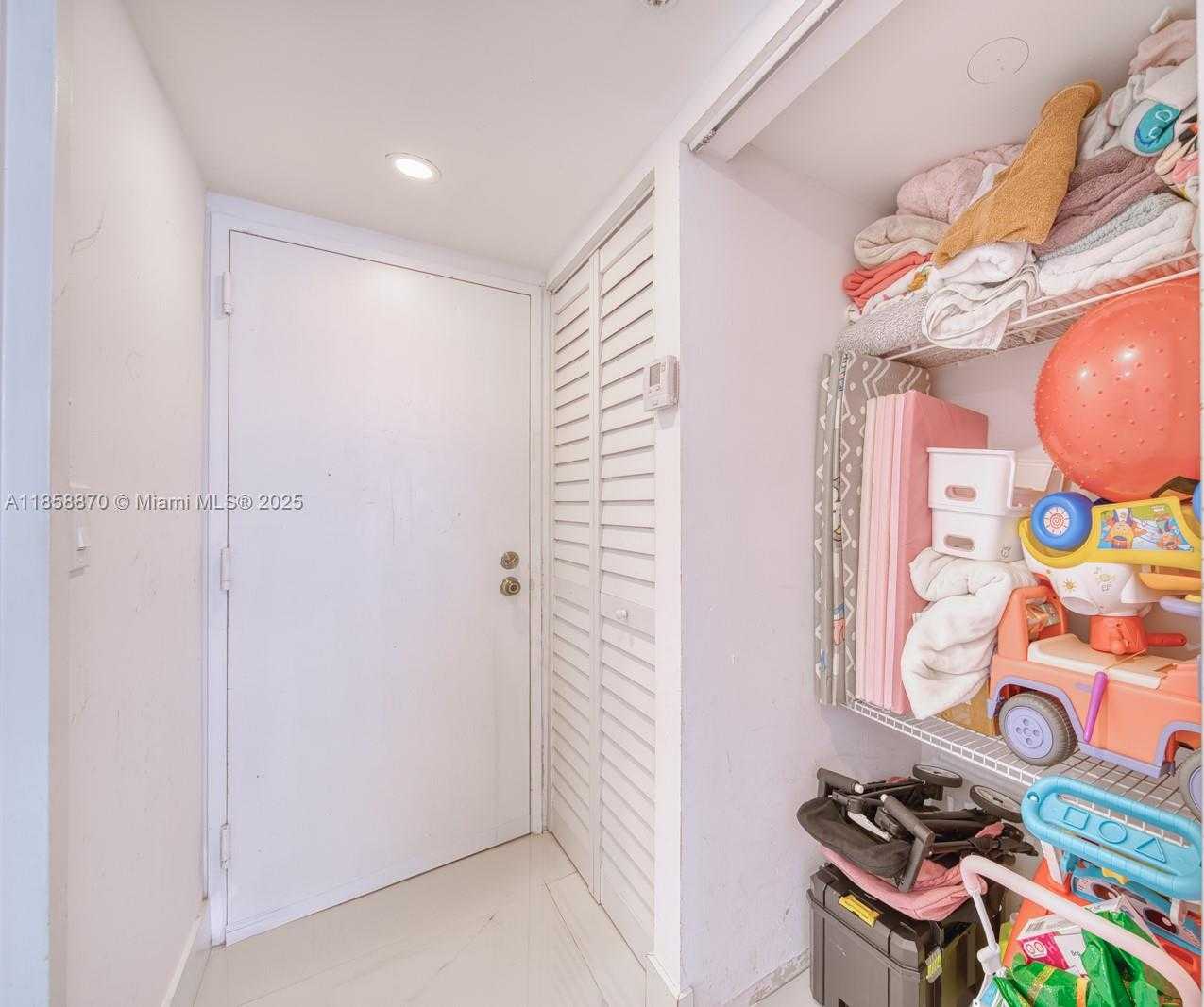 Small Image of 7601 EAST TREASURE DR #2424, North Bay Village Number 24
