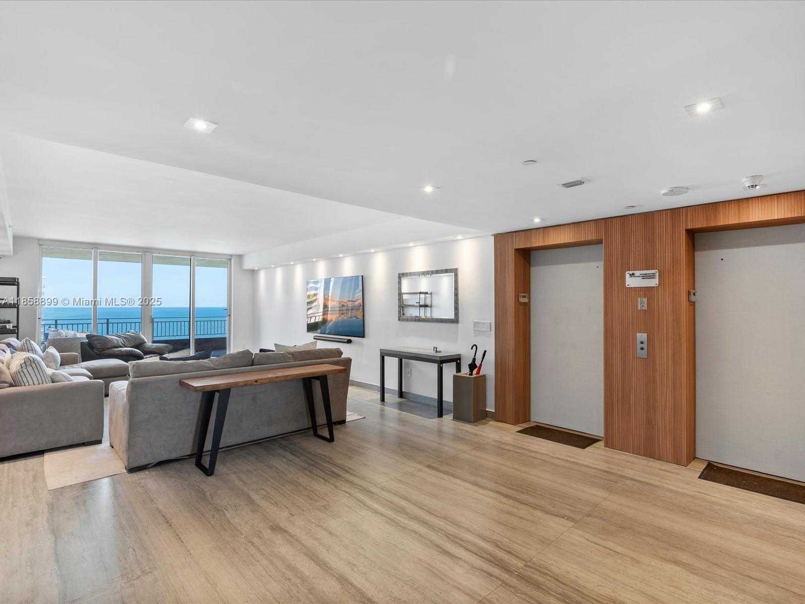 Small Image of 799 CRANDON BLVD #1208, Key Biscayne Number 11