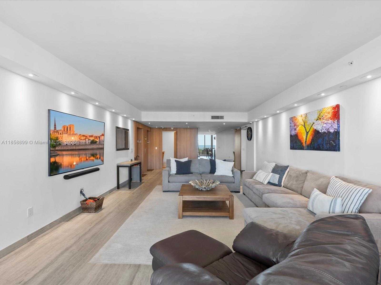 Small Image of 799 CRANDON BLVD #1208, Key Biscayne Number 18
