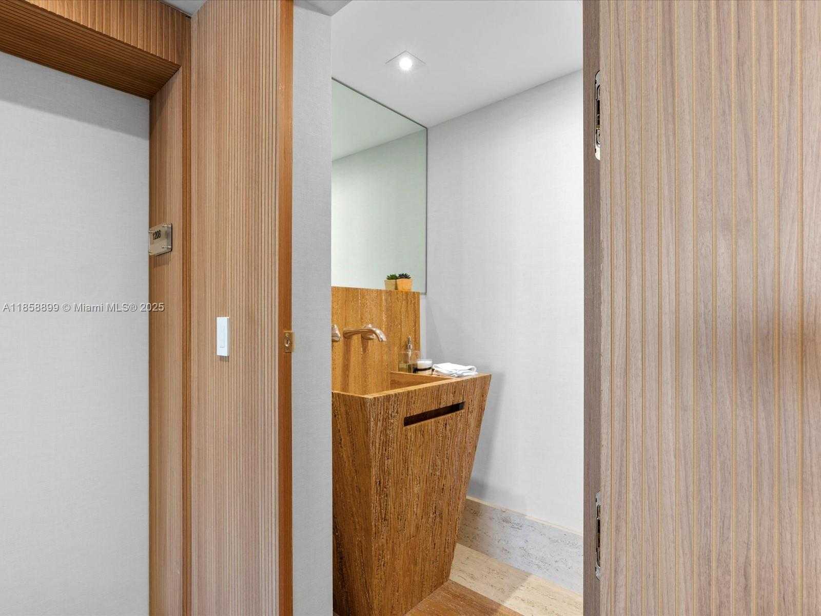 Small Image of 799 CRANDON BLVD #1208, Key Biscayne Number 9