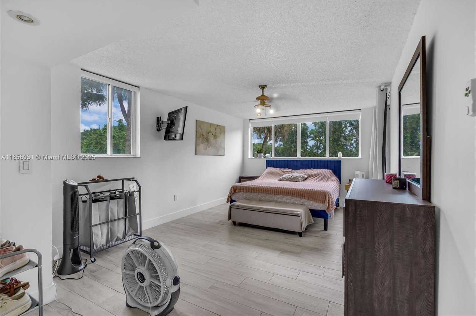 Small Image of 9735 NORTH WEST 52ND ST #223, Doral Number 13