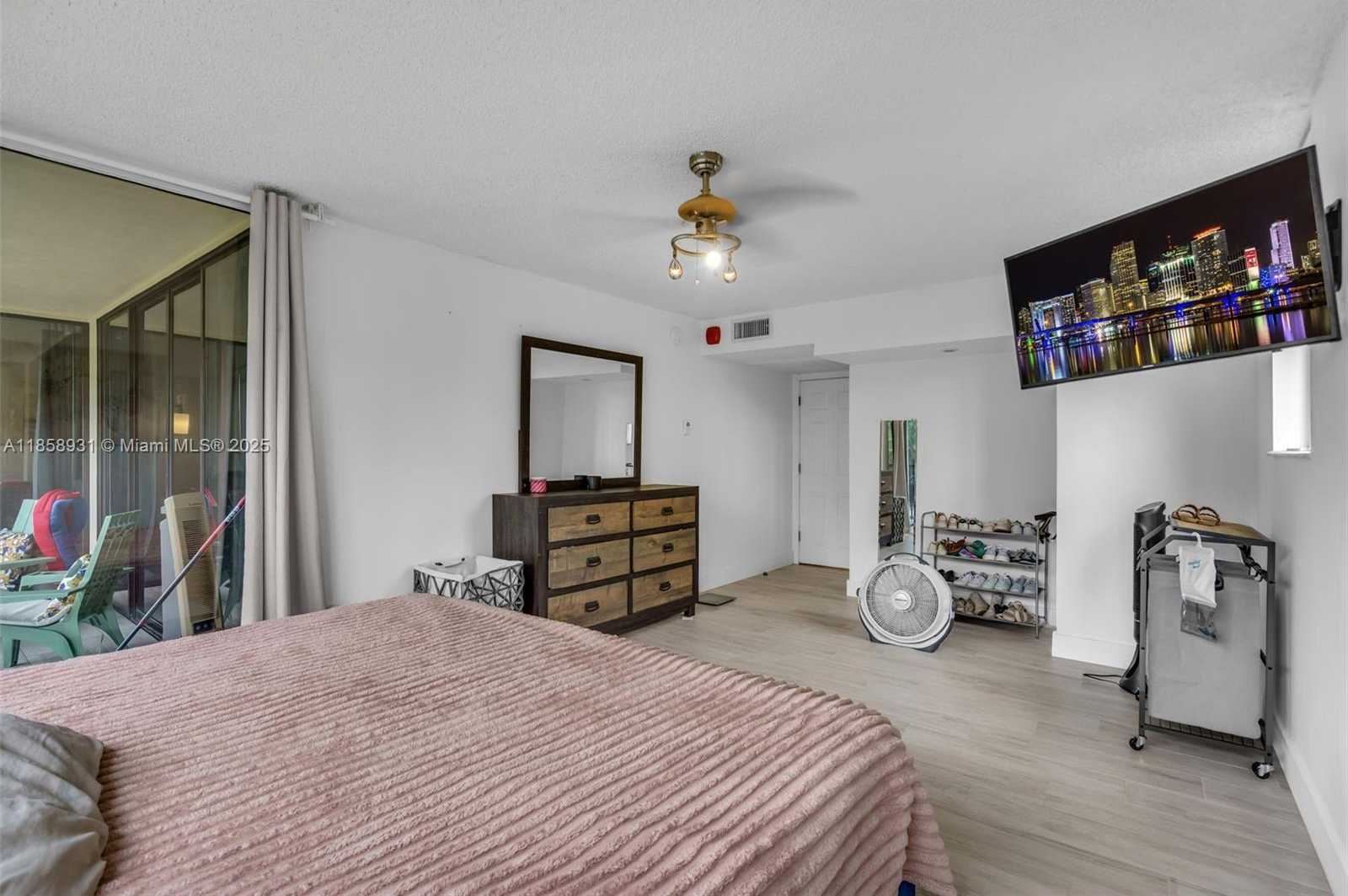 Small Image of 9735 NORTH WEST 52ND ST #223, Doral Number 15