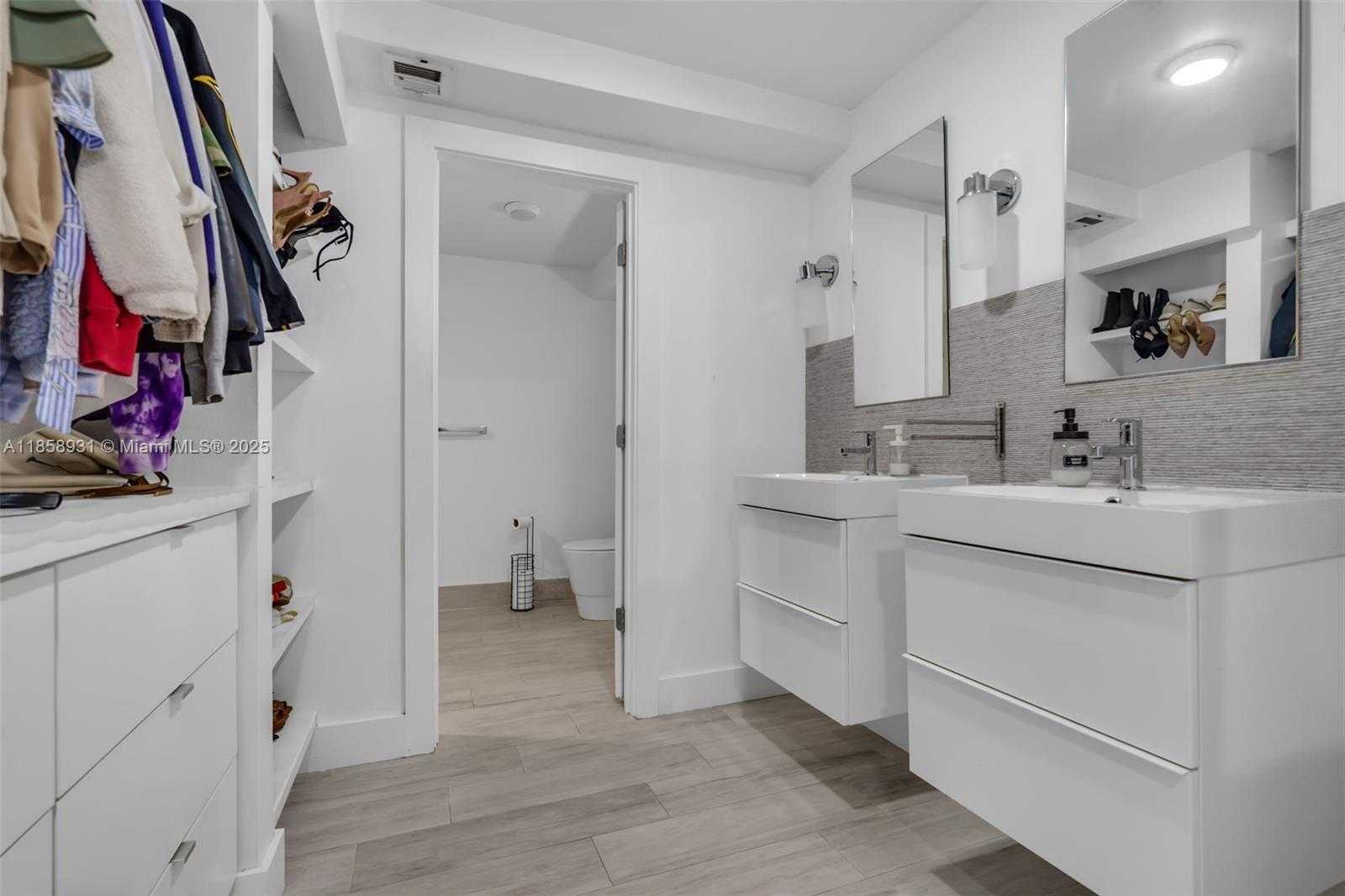 Small Image of 9735 NORTH WEST 52ND ST #223, Doral Number 16