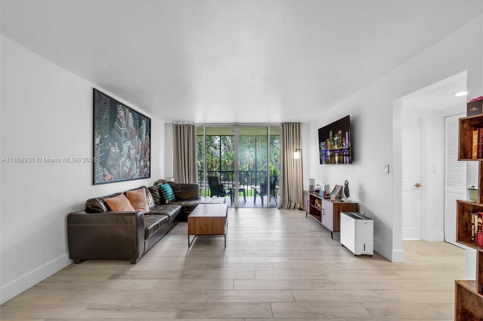 Small Image of 9735 NORTH WEST 52ND ST #223, Doral Number 5