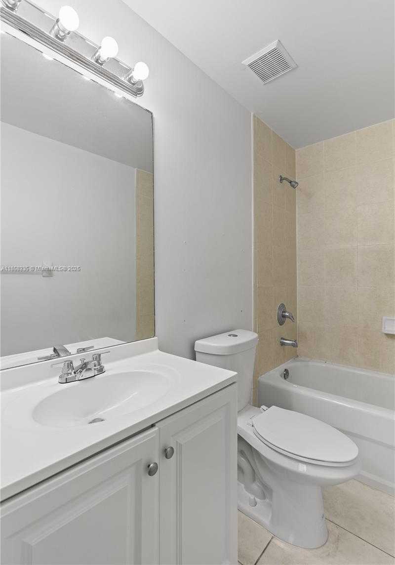 Small Image of 7230 NORTH WEST 114TH AVE #202, Doral Number 21