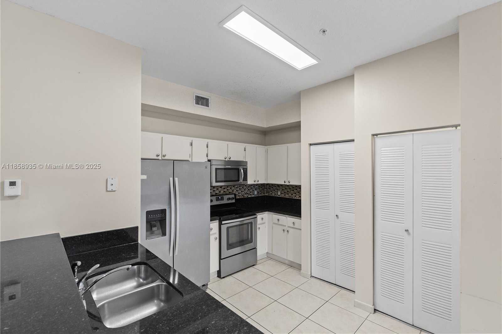 Small Image of 7230 NORTH WEST 114TH AVE #202, Doral Number 4