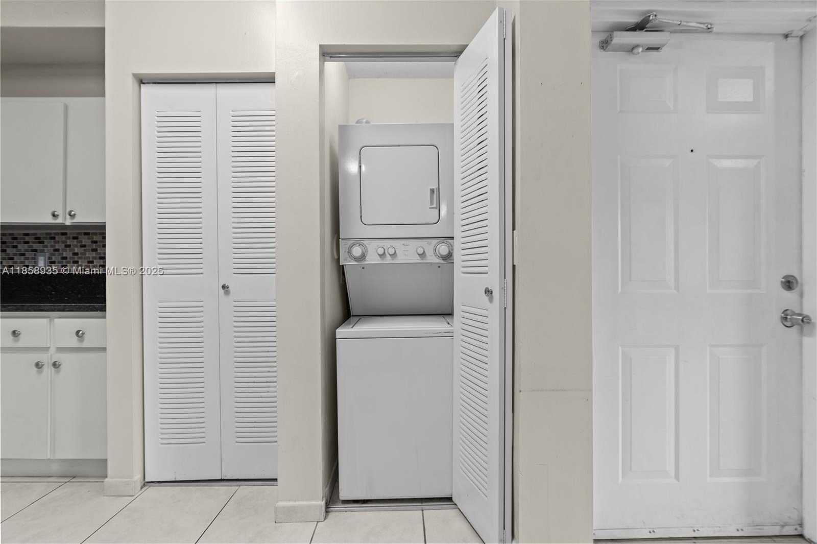Small Image of 7230 NORTH WEST 114TH AVE #202, Doral Number 6