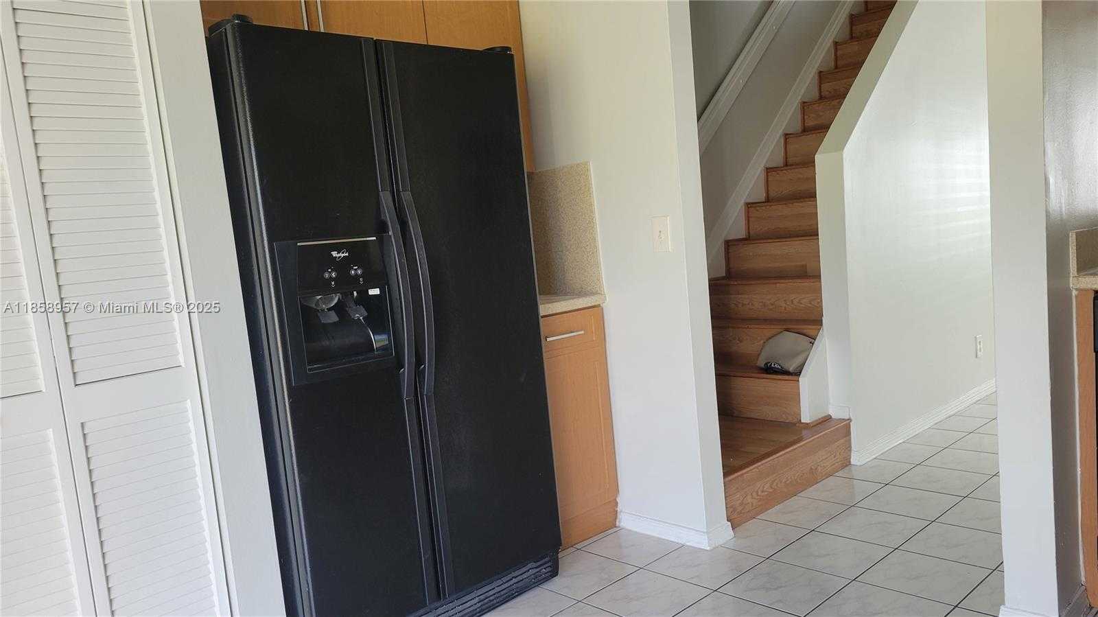 Small Image of 16731 HEMINGWAY DR, Weston Number 7