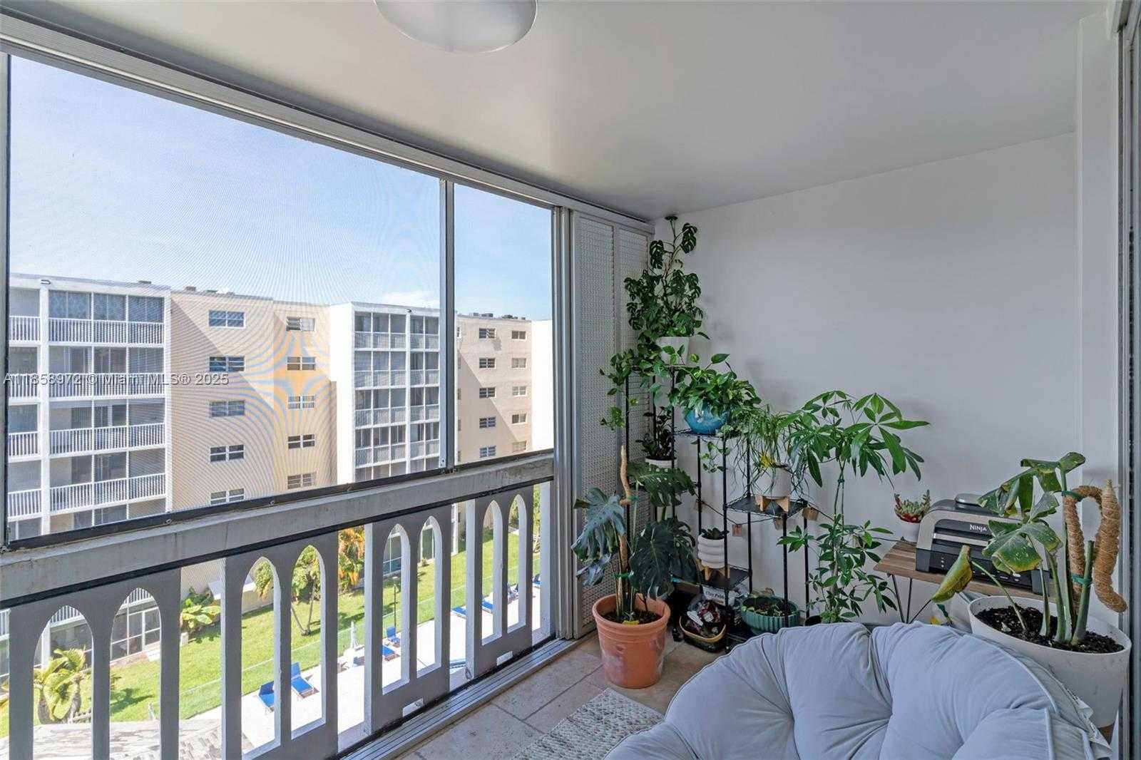Small Image of 301 NORTH EAST 14TH AVE #601, Hallandale Beach Number 10