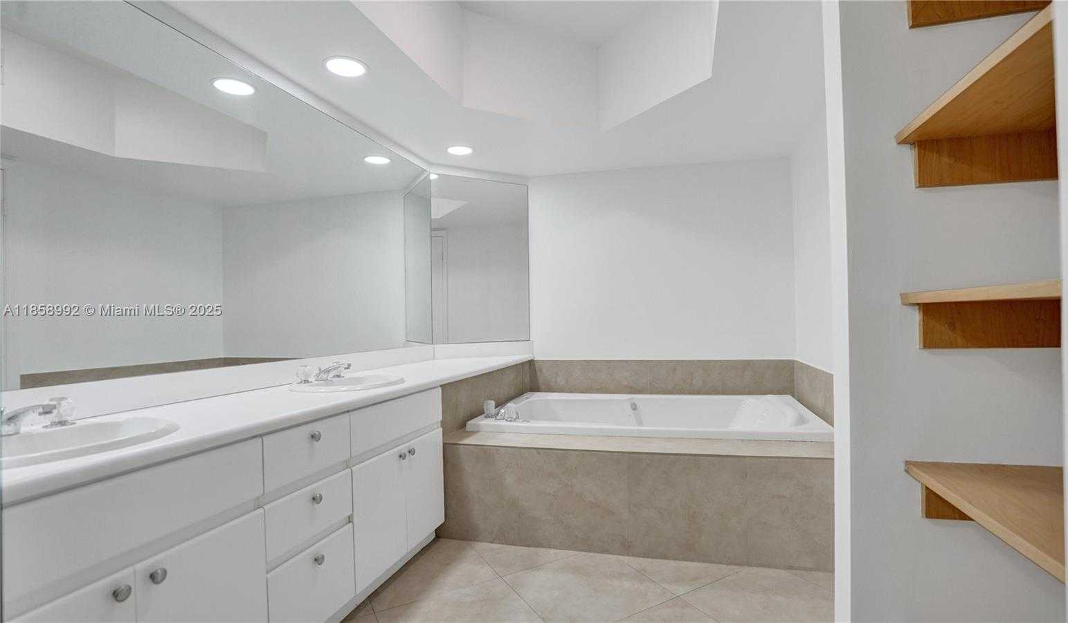 Small Image of 16485 COLLINS AVE #WS6C, Sunny Isles Beach Number 24