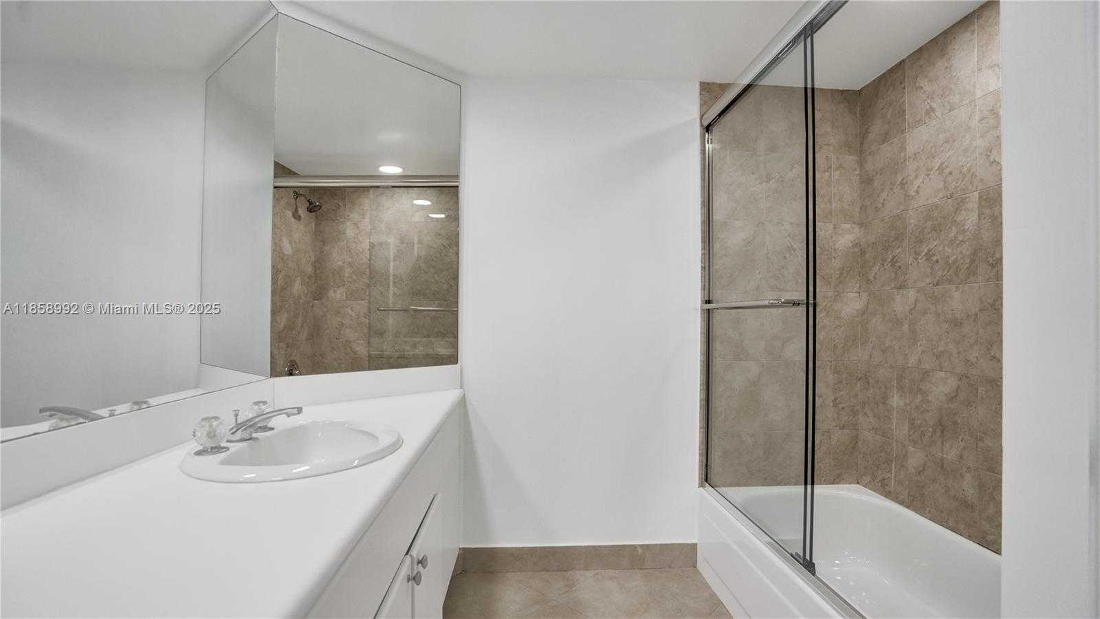 Small Image of 16485 COLLINS AVE #WS6C, Sunny Isles Beach Number 27