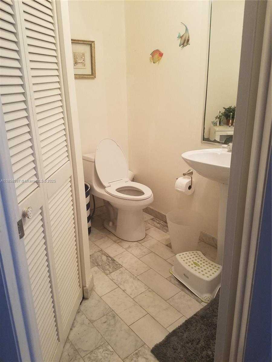 Small Image of 10142 SOUTH WEST 77TH CT #10142, Miami Number 10