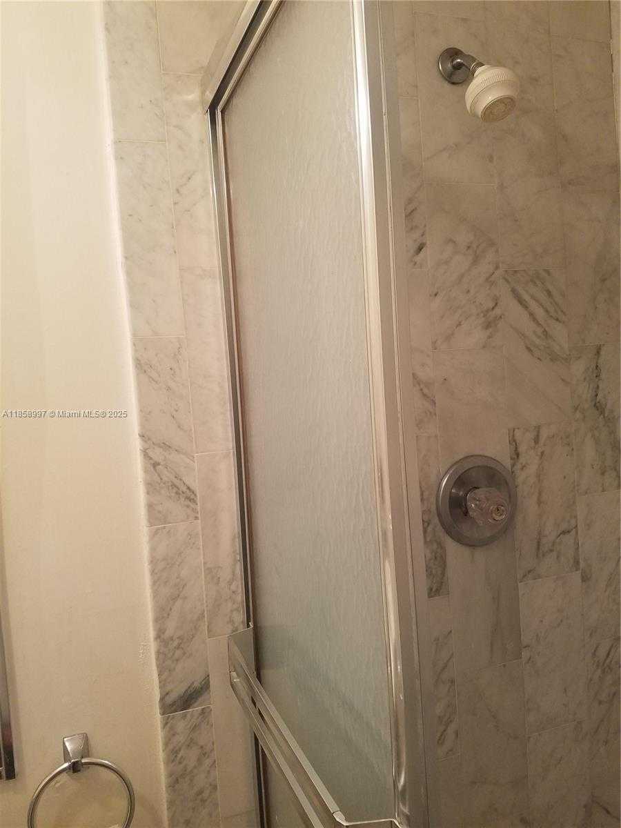 Small Image of 10142 SOUTH WEST 77TH CT #10142, Miami Number 11