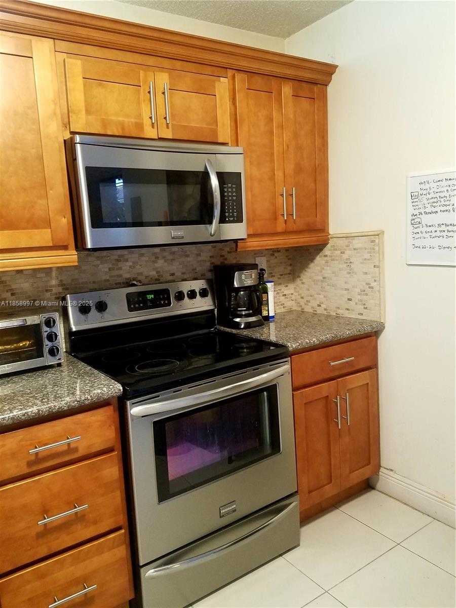 Small Image of 10142 SOUTH WEST 77TH CT #10142, Miami Number 2