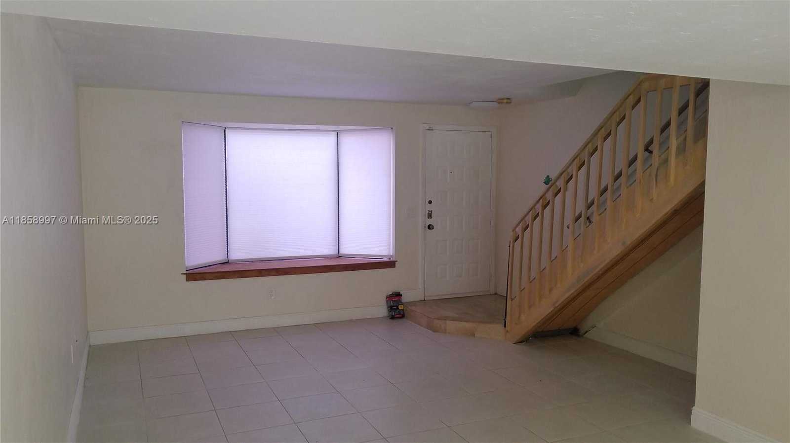 Small Image of 10142 SOUTH WEST 77TH CT #10142, Miami Number 8