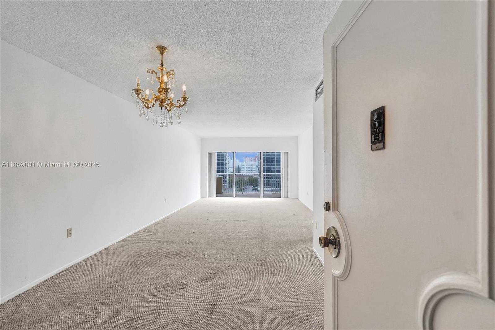 Small Image of 1965 SOUTH OCEAN DR #7K, Hallandale Beach Number 3
