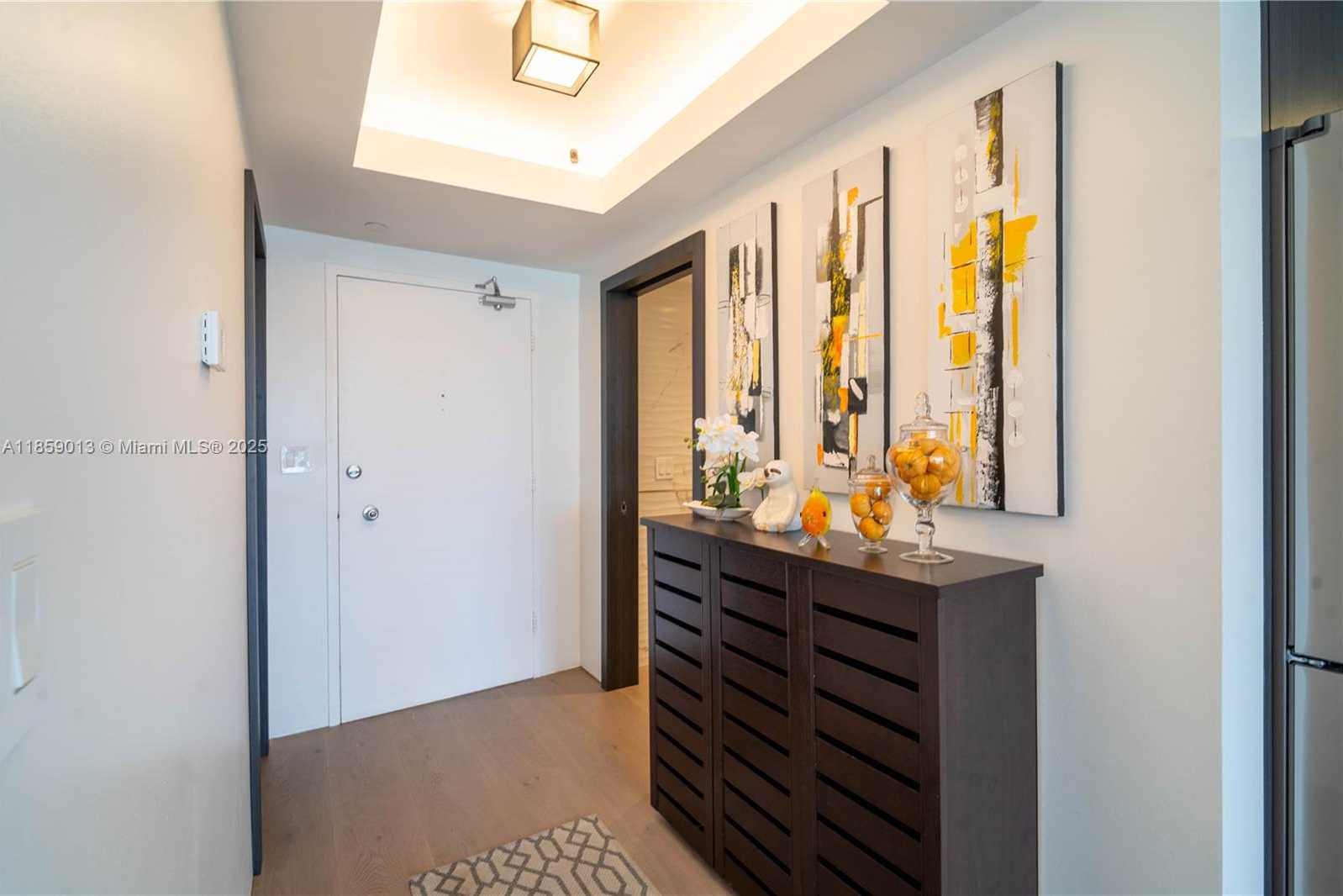 Small Image of 900 BAY DR #914, Miami Beach Number 11