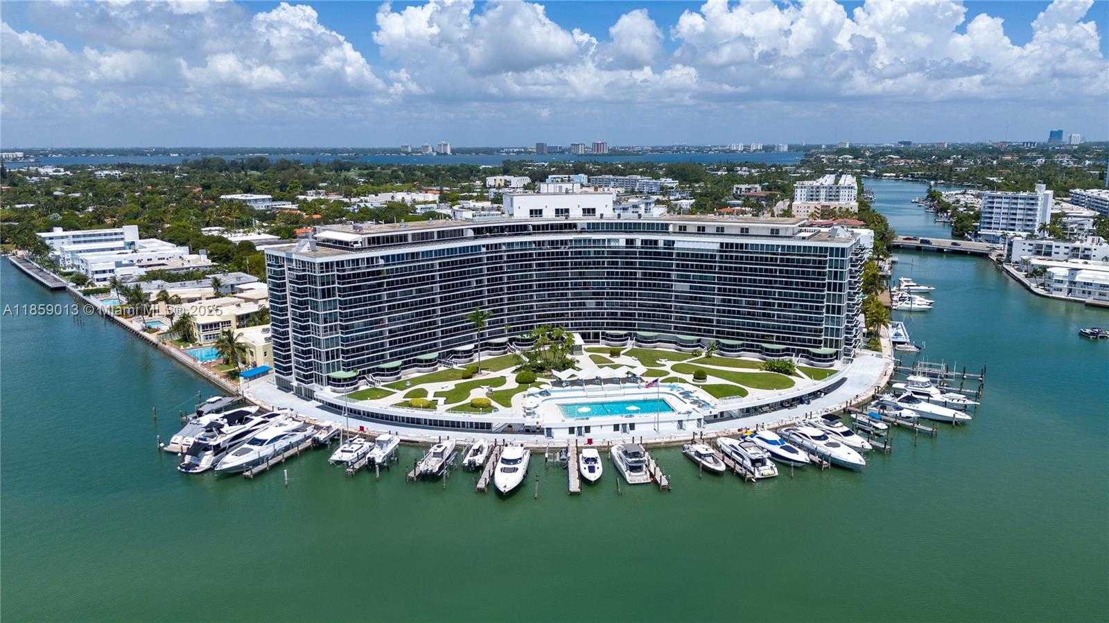 Small Image of 900 BAY DR #914, Miami Beach Number 16