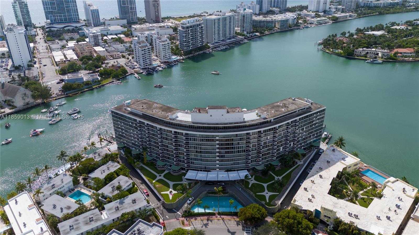 Small Image of 900 BAY DR #914, Miami Beach Number 21
