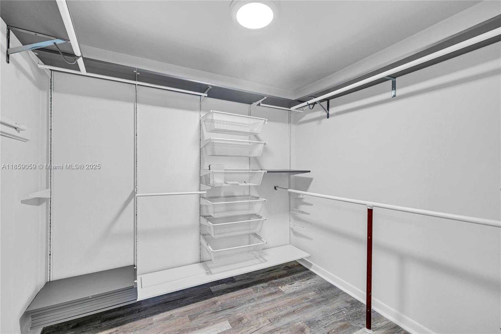Small Image of 5255 COLLINS AVE #14D, Miami Beach Number 12