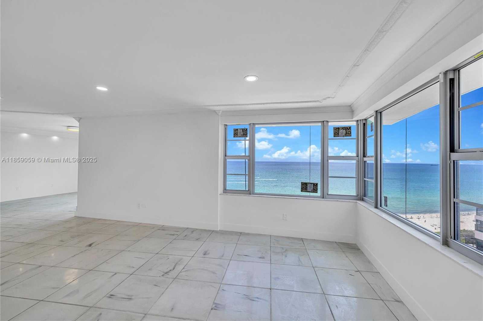 Small Image of 5255 COLLINS AVE #14D, Miami Beach Number 7