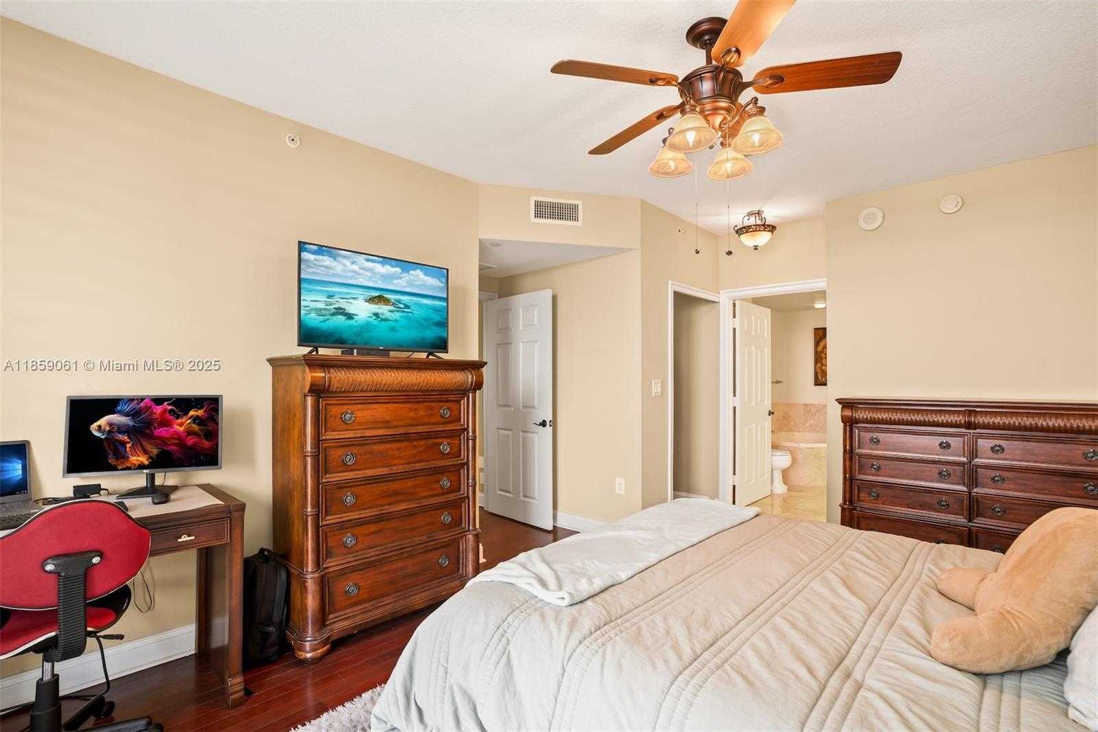 Small Image of 510 NORTH WEST 84TH AVE #445, Plantation Number 16