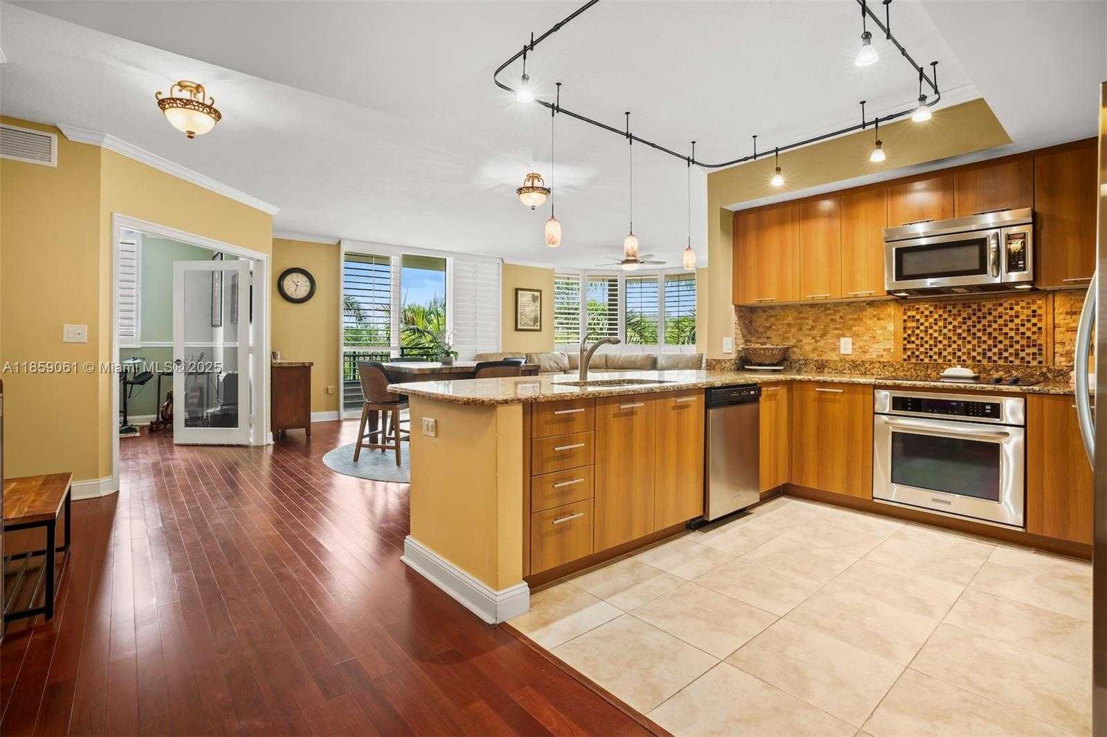 Small Image of 510 NORTH WEST 84TH AVE #445, Plantation Number 6