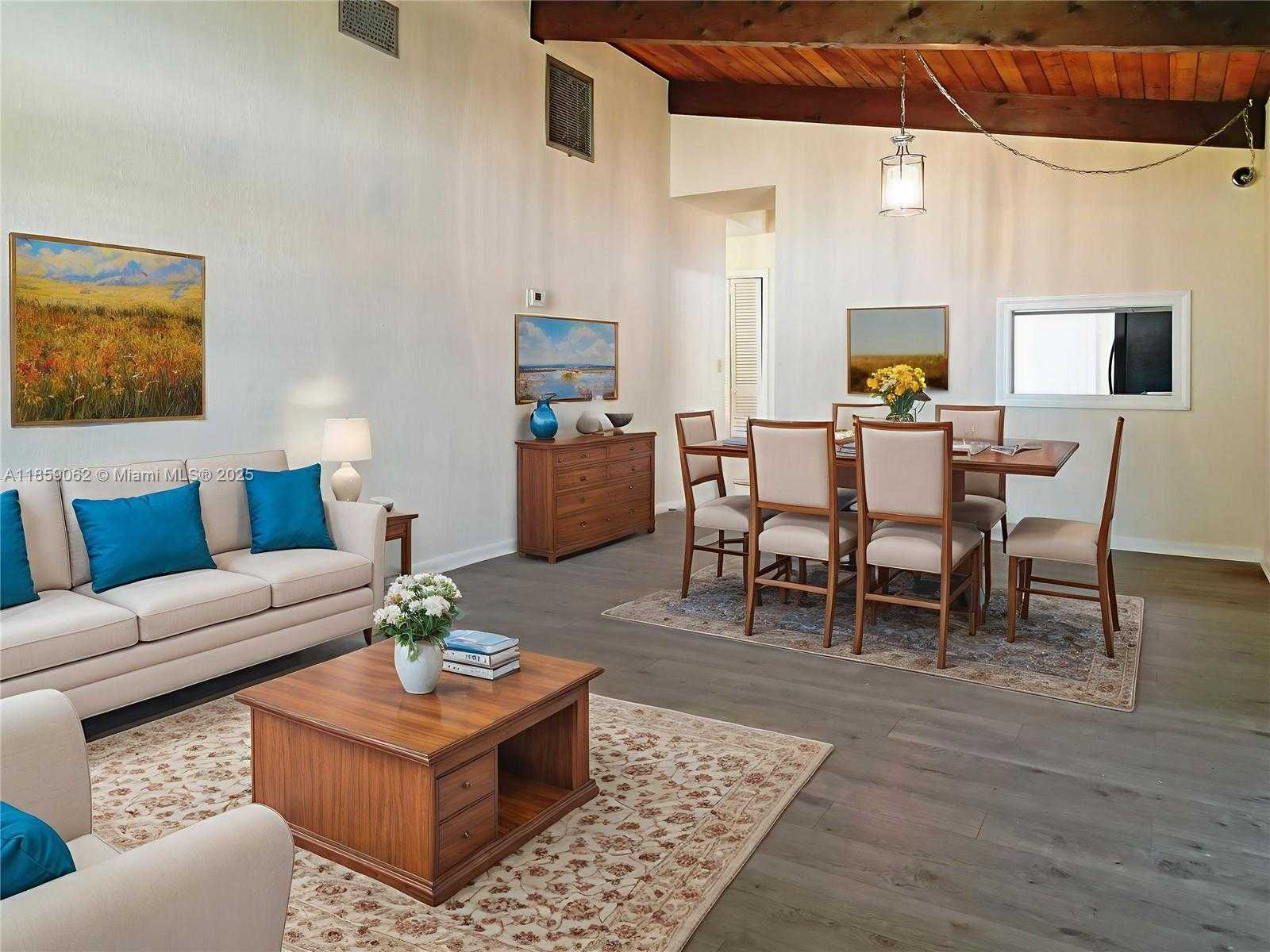 Small Image of 114 ESSEX RD #1-36, Hollywood Number 10