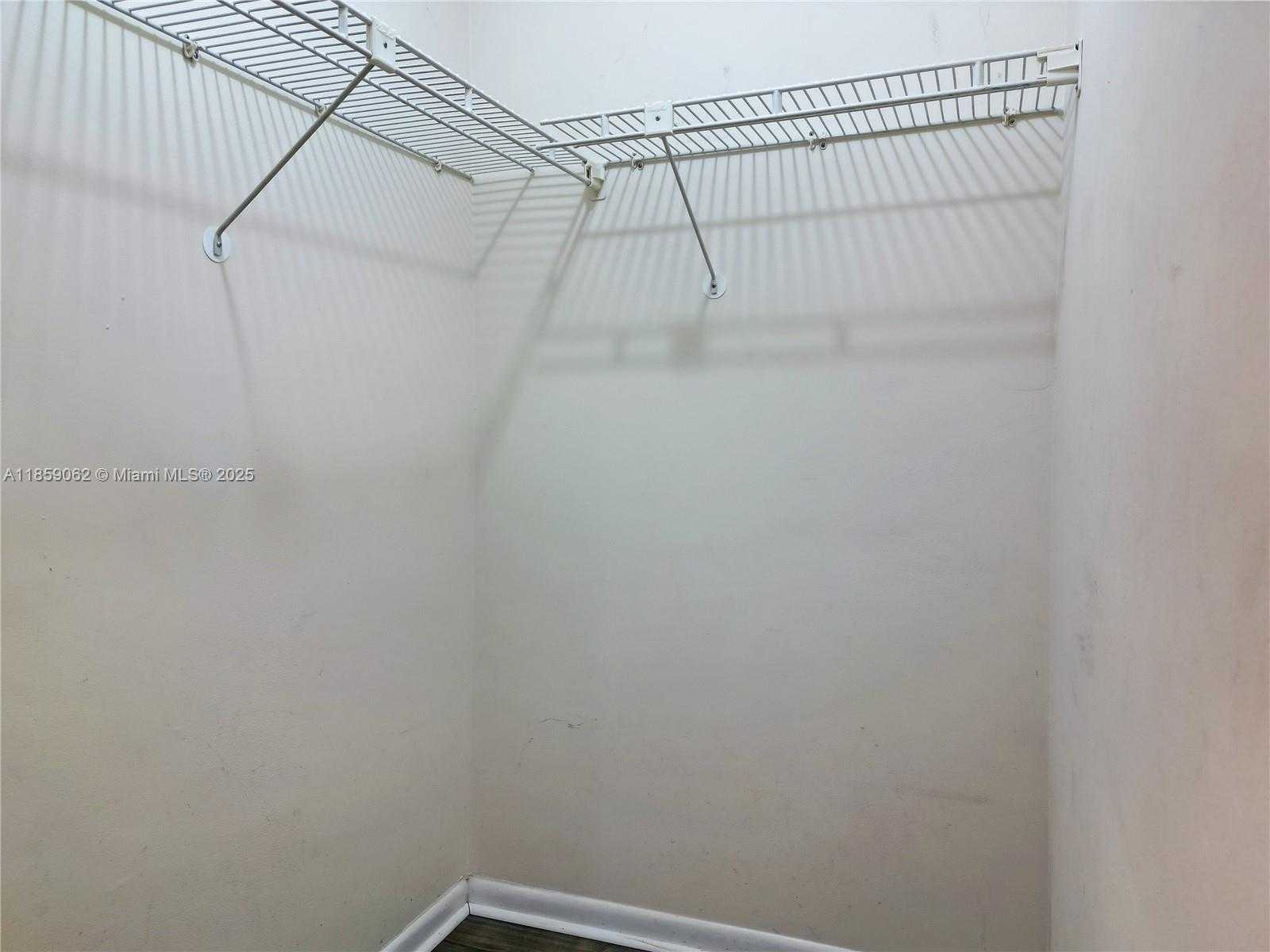 Small Image of 114 ESSEX RD #1-36, Hollywood Number 12