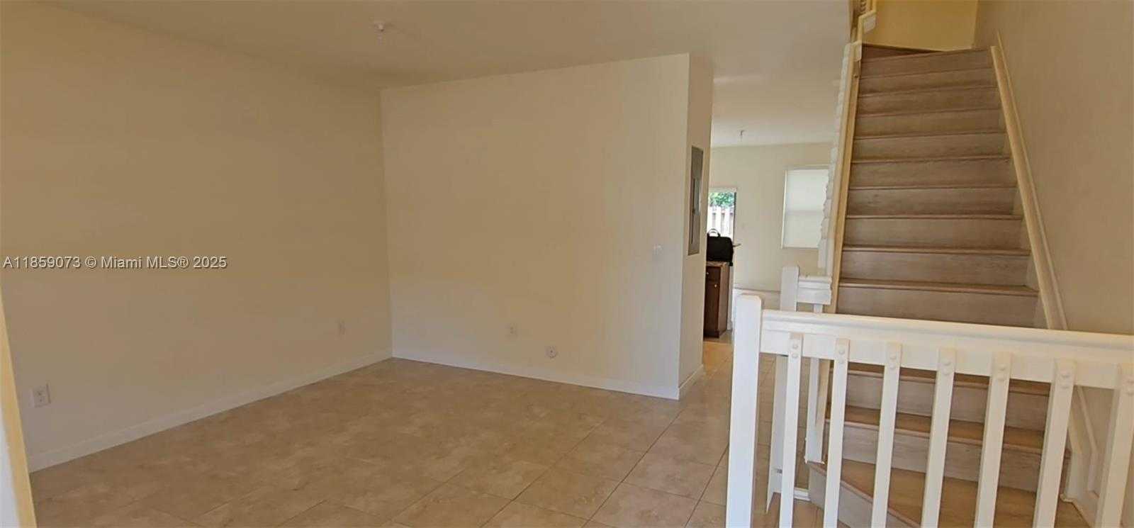 Small Image of 15075 SOUTH WEST 113TH TER #15075, Miami Number 4