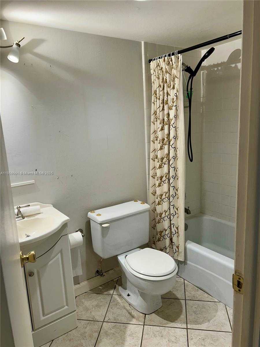 Small Image of 801 WEST OAKLAND PARK BLVD #C12, Oakland Park Number 12