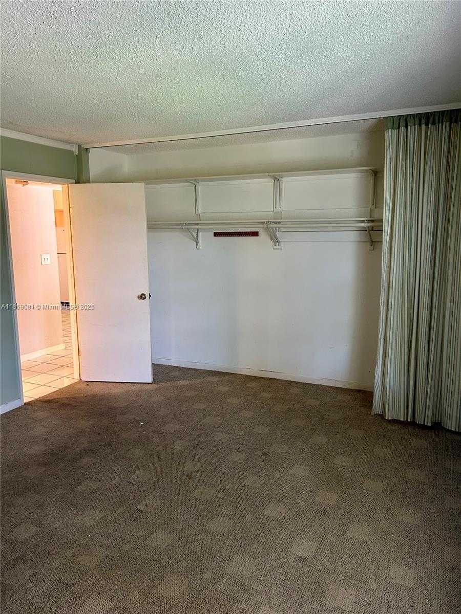 Small Image of 801 WEST OAKLAND PARK BLVD #C12, Oakland Park Number 17