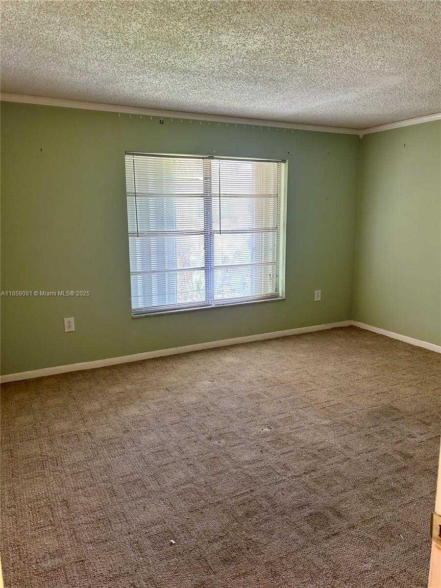 Small Image of 801 WEST OAKLAND PARK BLVD #C12, Oakland Park Number 19