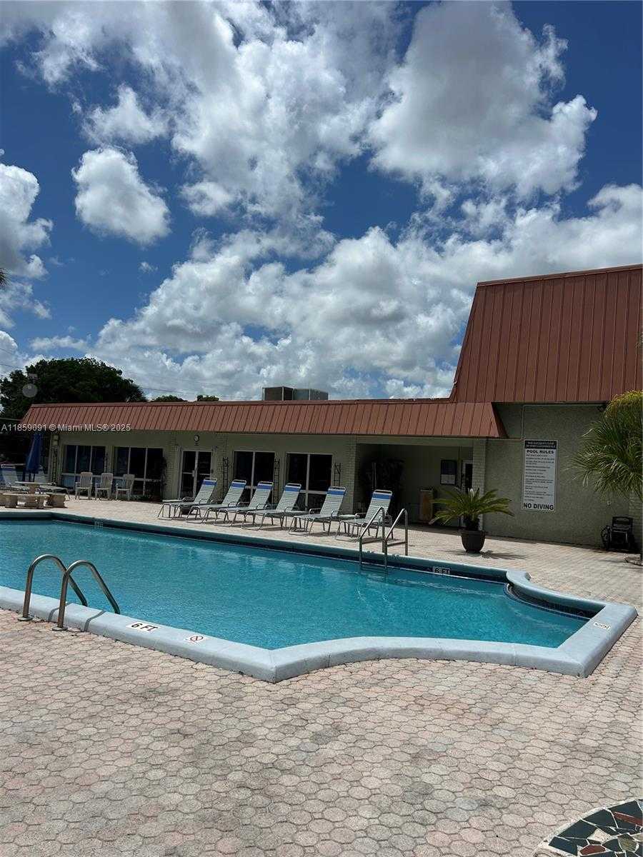 Small Image of 801 WEST OAKLAND PARK BLVD #C12, Oakland Park Number 28
