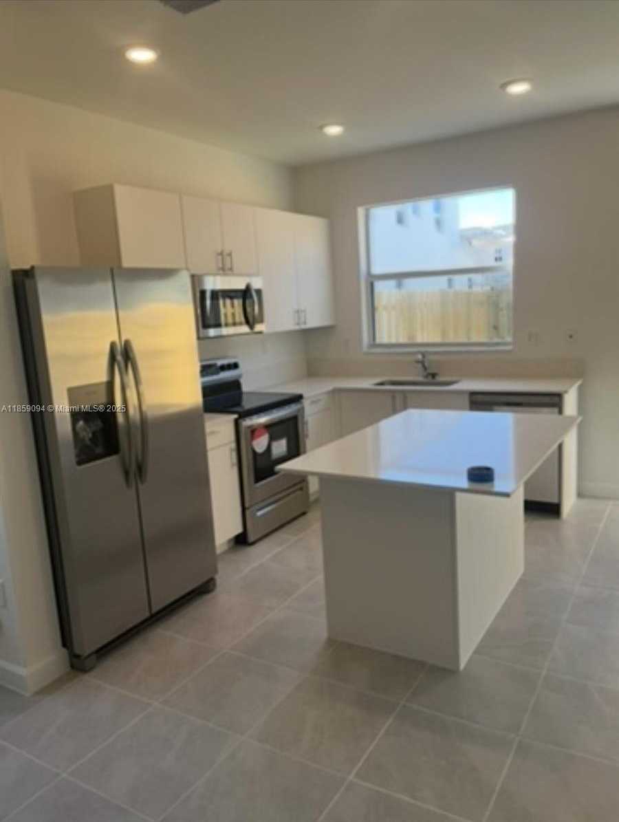 Small Image of 16300 SW 291st St, Homestead, FL 33033, USA Number 5