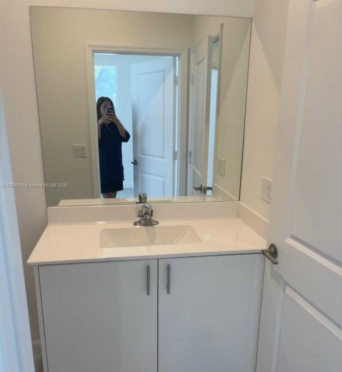 Small Image of 16300 SW 291st St, Homestead, FL 33033, USA Number 7