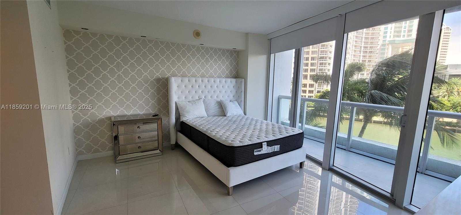 Small Image of 495 BRICKELL AVE #420, Miami Number 30