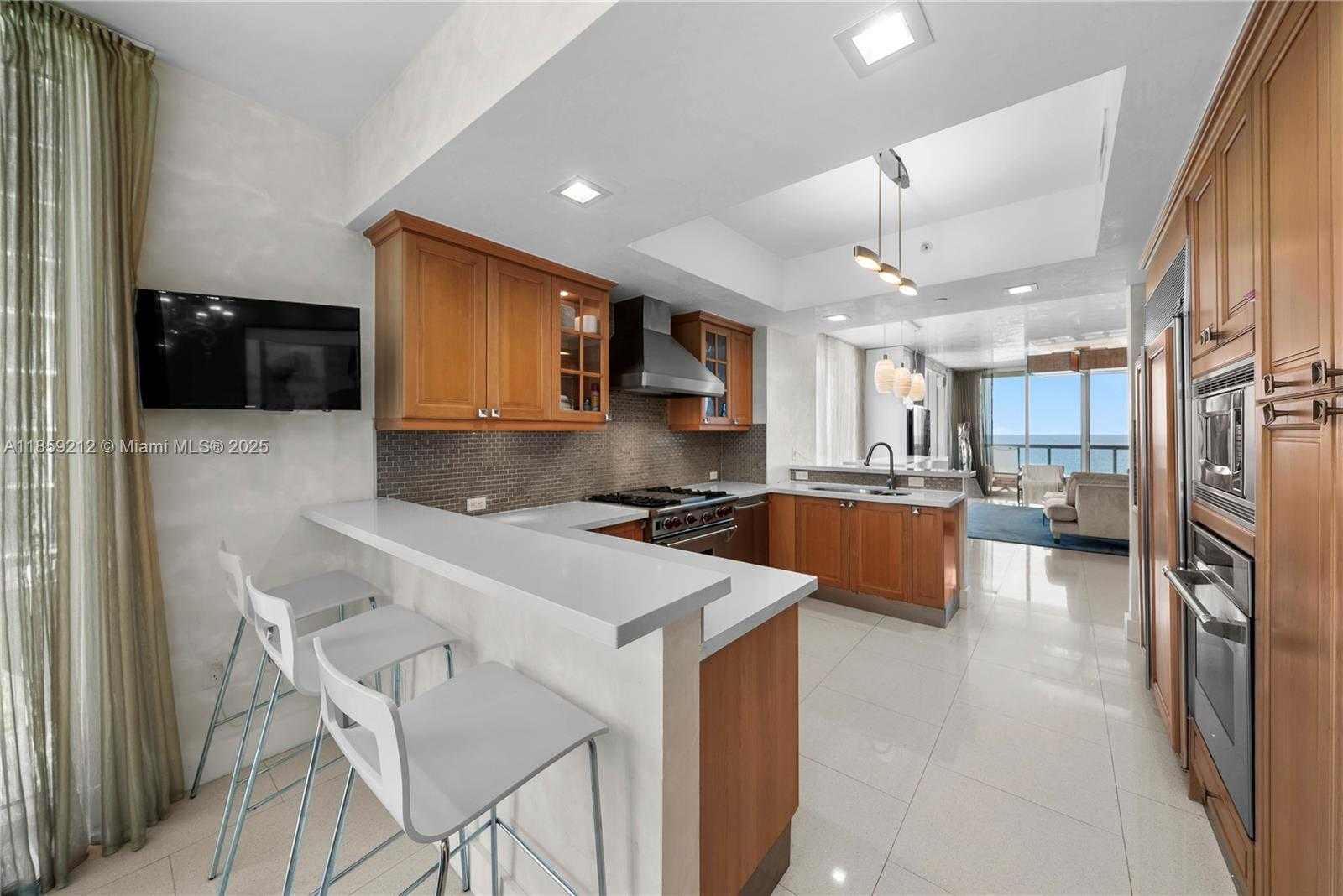 Small Image of 17875 COLLINS AVE #801, Sunny Isles Beach Number 27