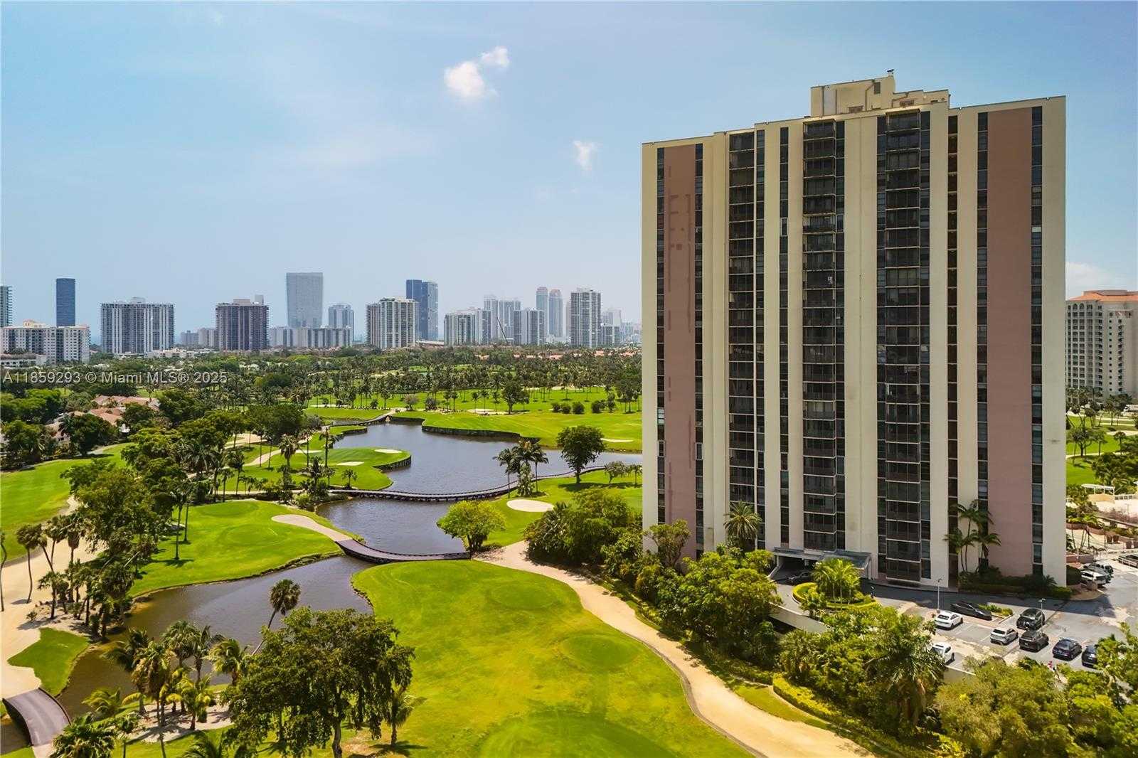 Small Image of 20379 WEST COUNTRY CLUB DR #1239, Aventura Number 34