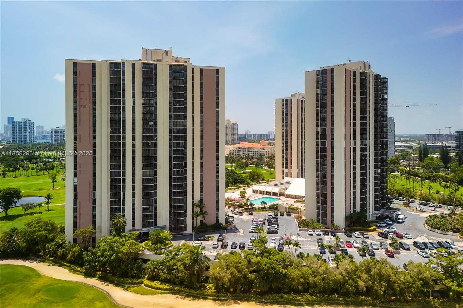 Small Image of 20379 WEST COUNTRY CLUB DR #1239, Aventura Number 36