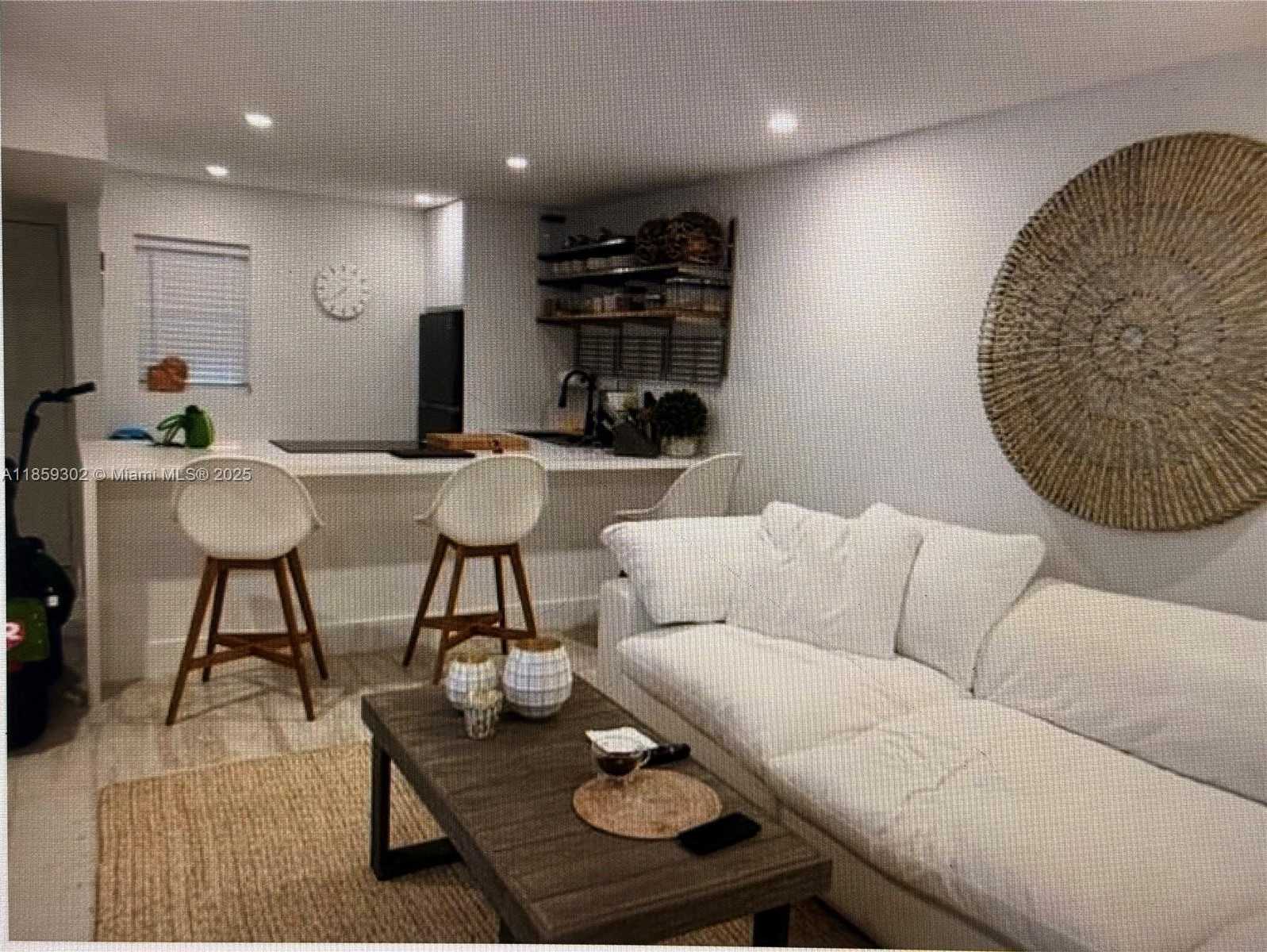 Small Image of 20201 NORTH EAST 29TH CT #D109, Aventura Number 3