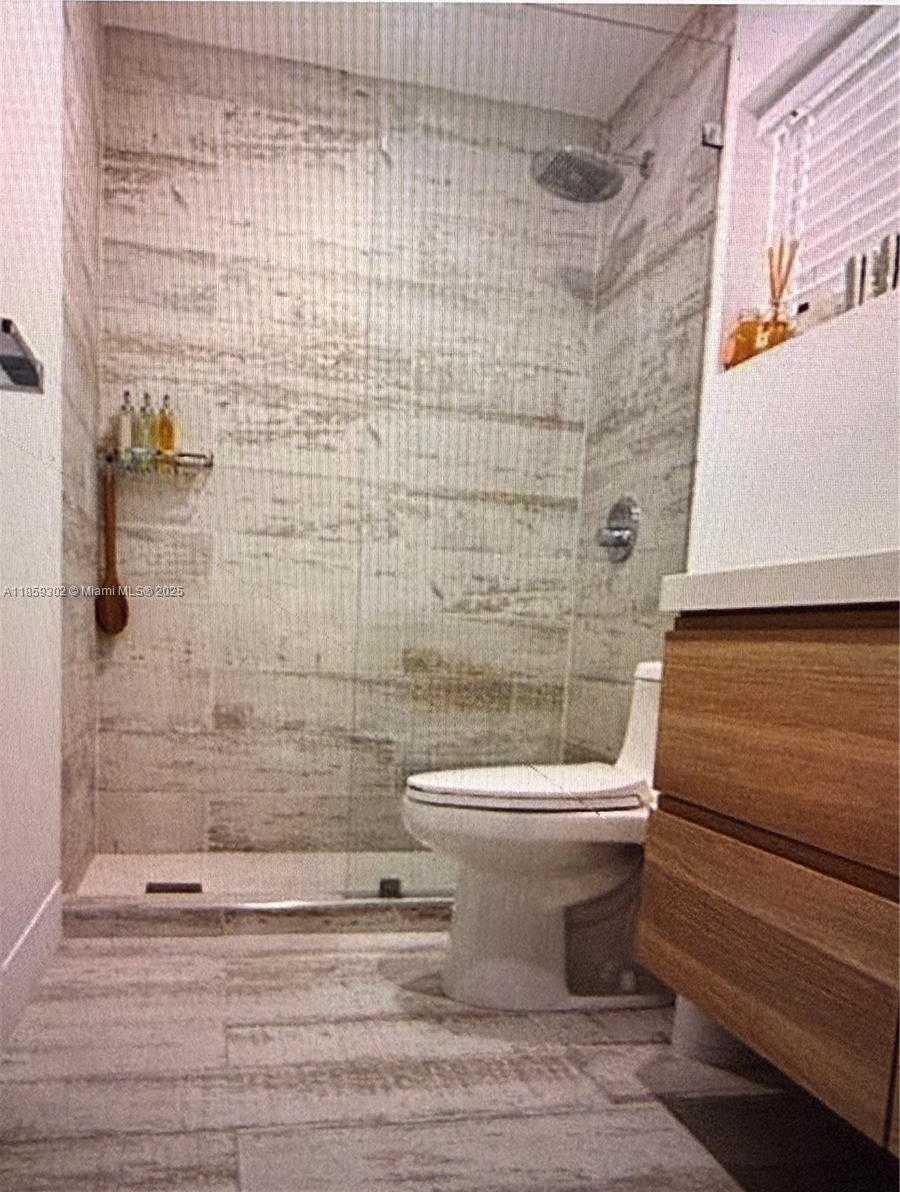 Small Image of 20201 NORTH EAST 29TH CT #D109, Aventura Number 9