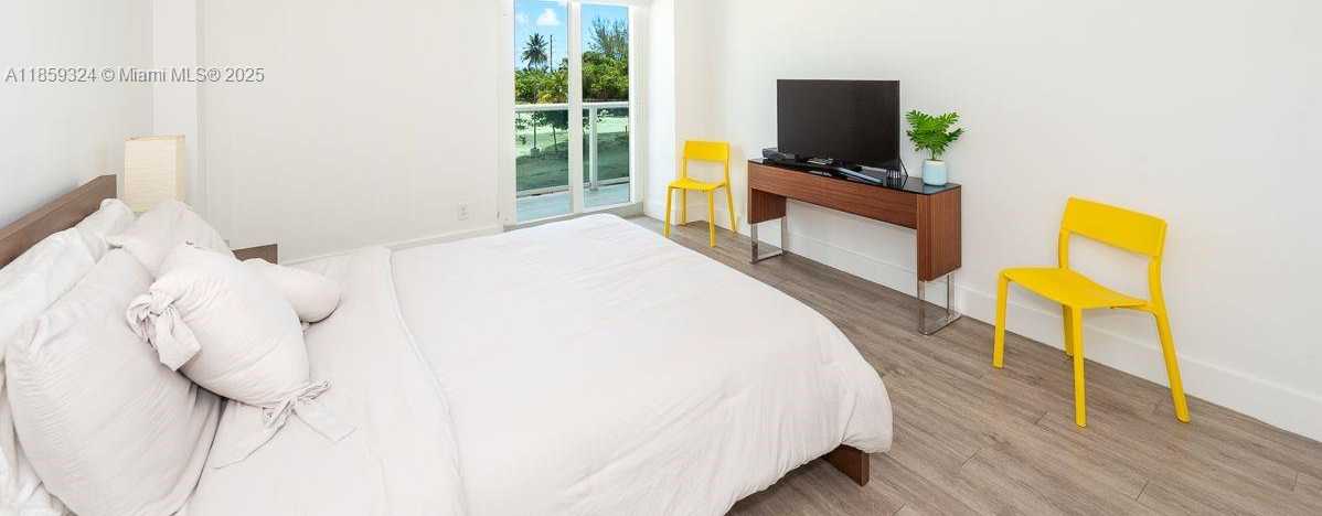 Small Image of 100 BAYVIEW DR #210, Sunny Isles Beach Number 10