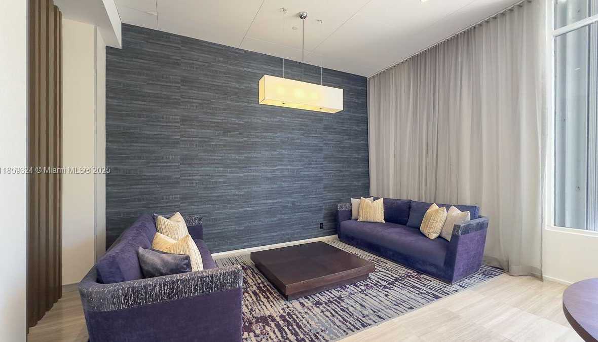 Small Image of 100 BAYVIEW DR #210, Sunny Isles Beach Number 17