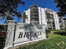 Small Image of 20500 E Country Club Dr, Aventura, FL 33180, USA Number 2