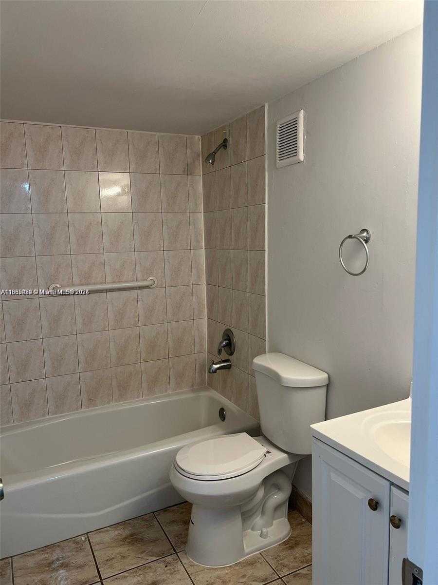 Small Image of 5055 NORTH WEST 7TH ST #103, Miami Number 13